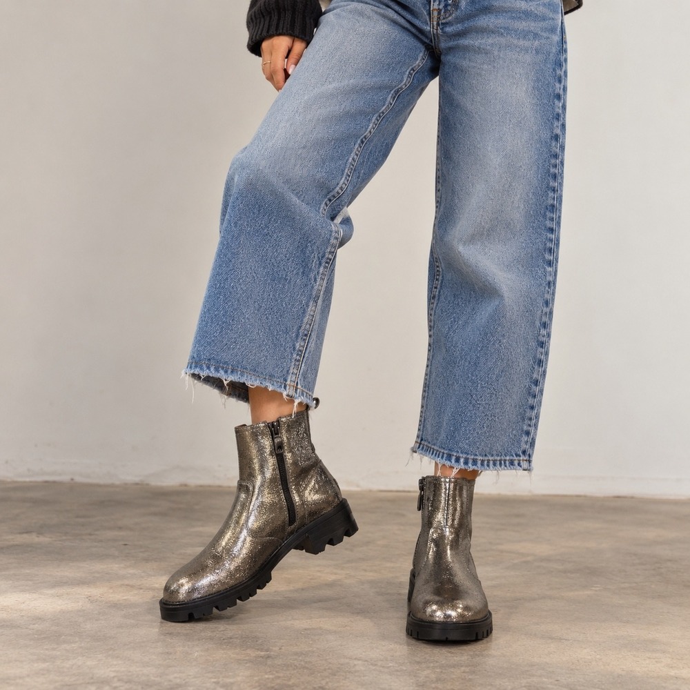 Sorel Lolla II Waterproof Ankle Boots Metallic Pewter Leather NL3786-005 6.5
